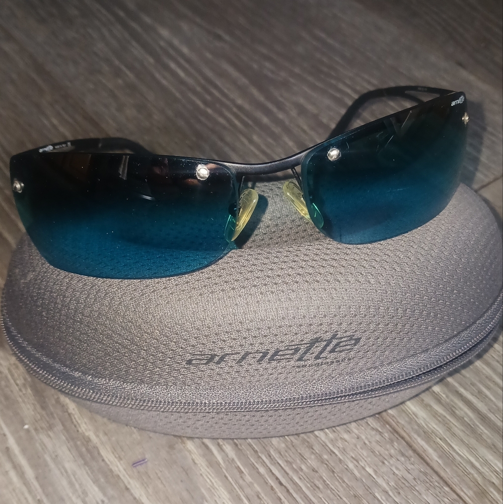 Arnette 3008 Blue Sunglasses Gradient Mirror Lenses